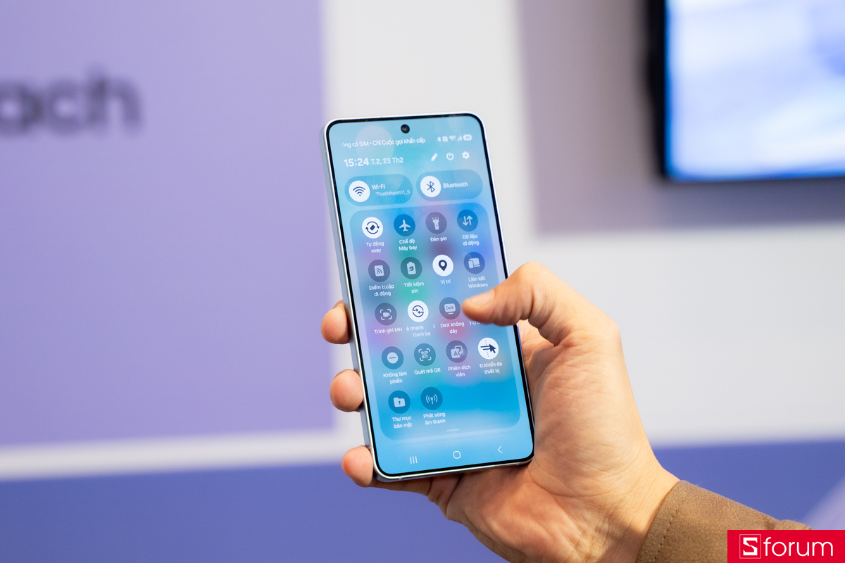 Hiệu năng mạnh mẽ với dung lượng RAM lớn