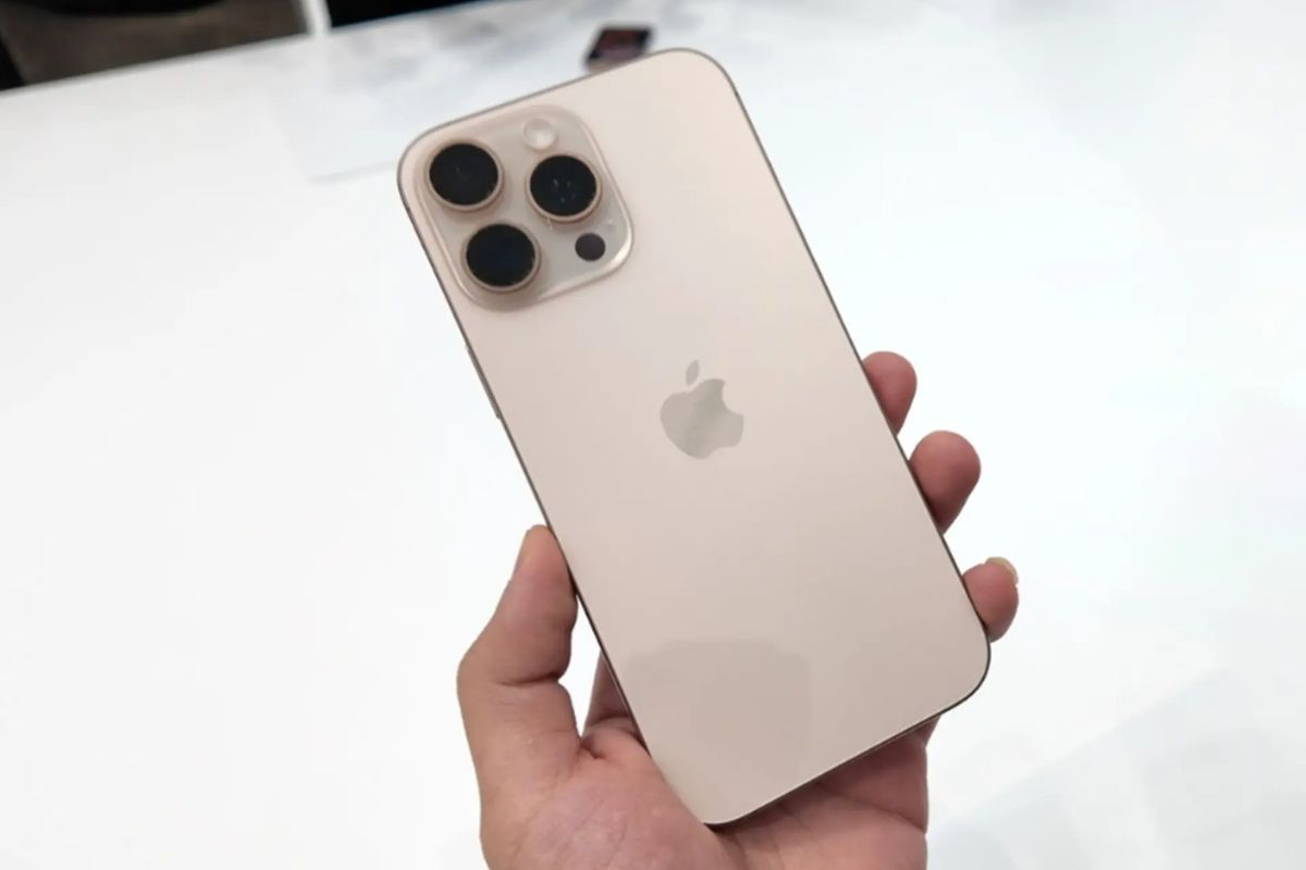 Kích thước iPhone 16 Pro Max