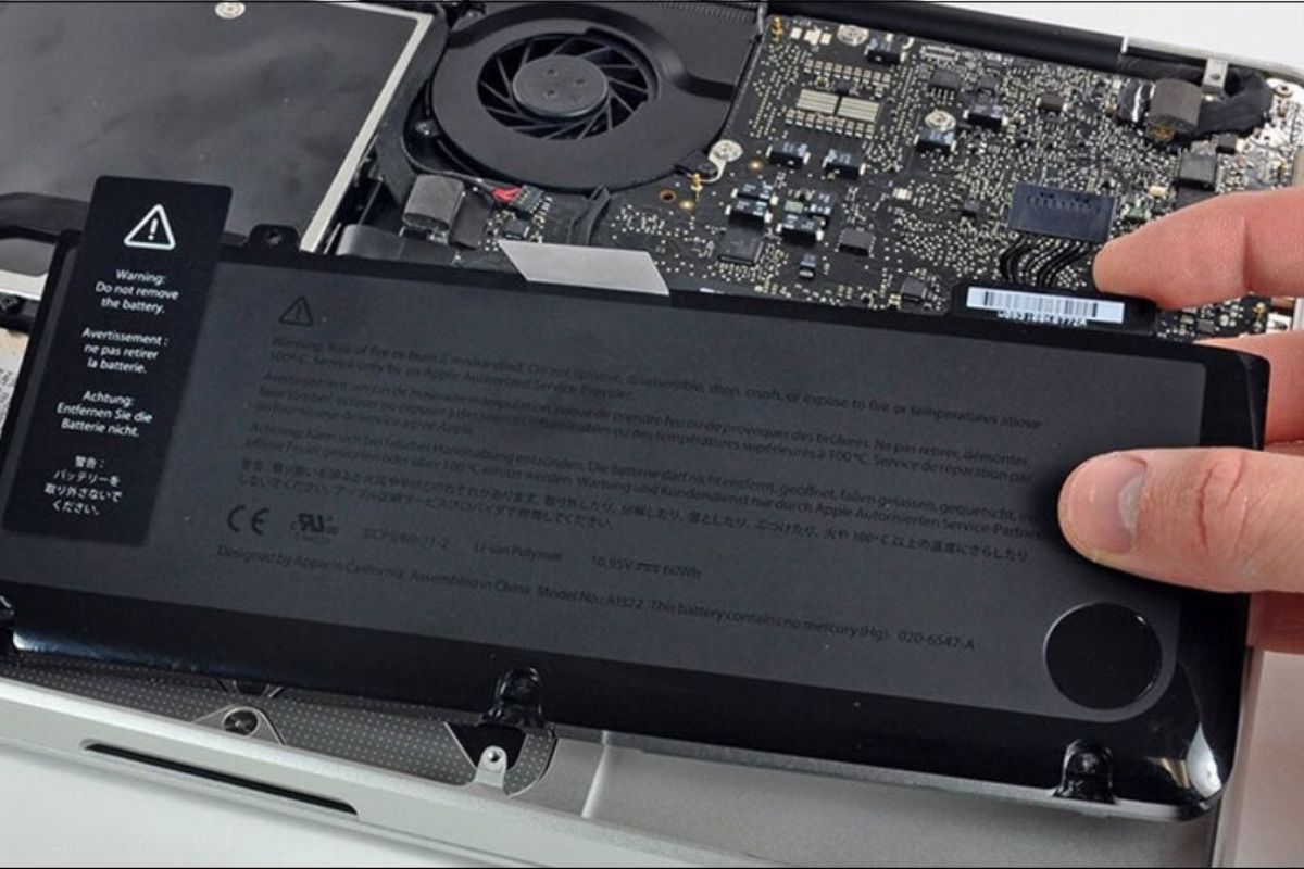 Lỗi laptop đột ngột tắt nguồn có thể do PIN hỏng hoặc chai PIN