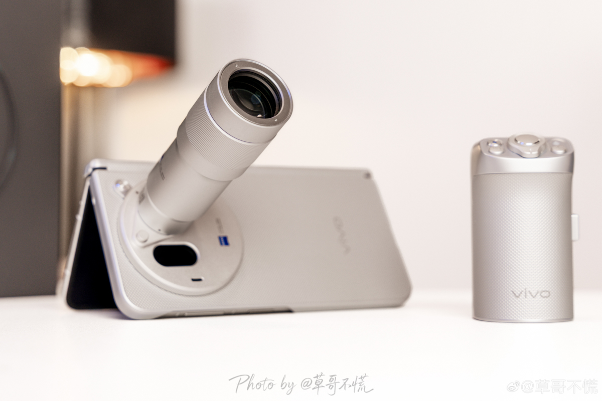 Cận cảnh vivo X Fold6 với thiết kế tinh tế và sang trọng