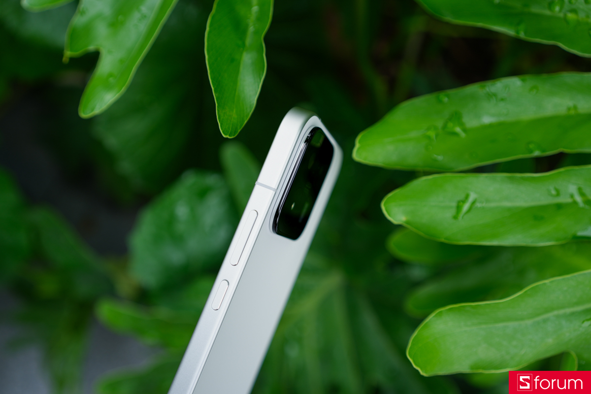 Độ mỏng thực tế chỉ 8.2mm đầy ấn tượng của Xiaomi 17 Max