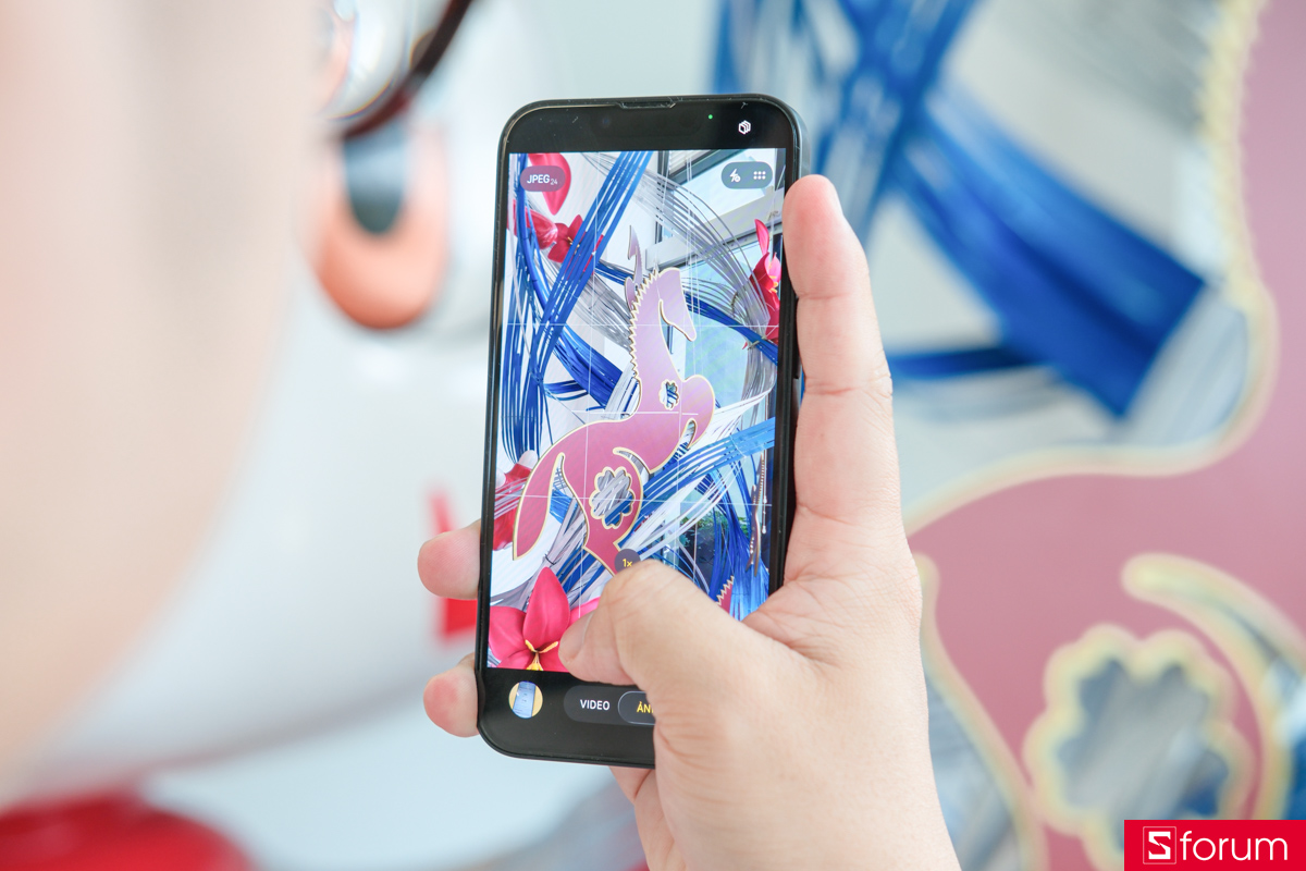 Giao diện camera đơn giản trên iPhone 16e