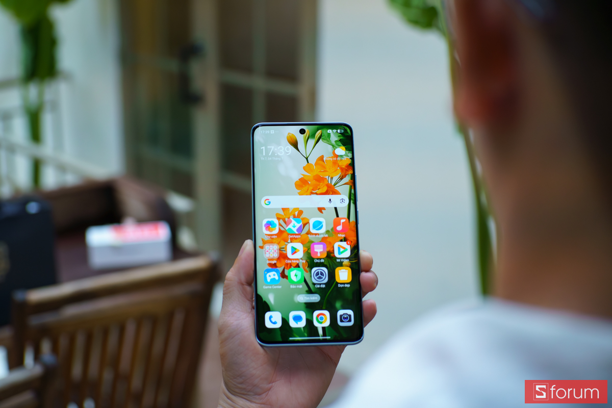 Giao diện màn hình chính sắc nét trên Xiaomi Redmi Note 15 5G