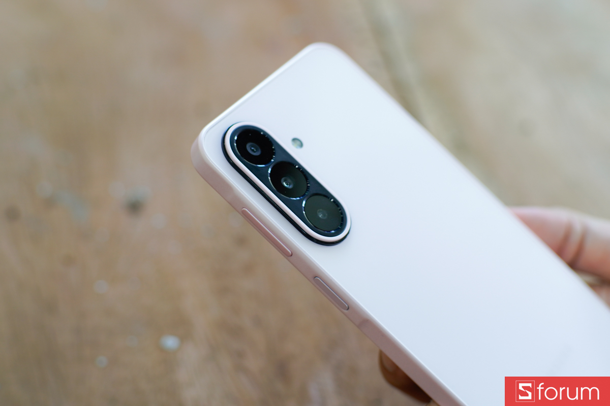 Cận cảnh cụm ba camera sau của Samsung Galaxy A27 5G