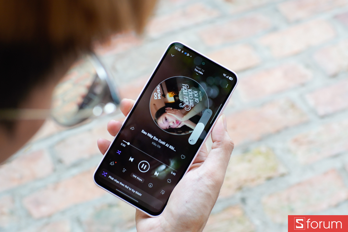 Nghe nhạc bằng loa ngoài Samsung Galaxy A27 5G