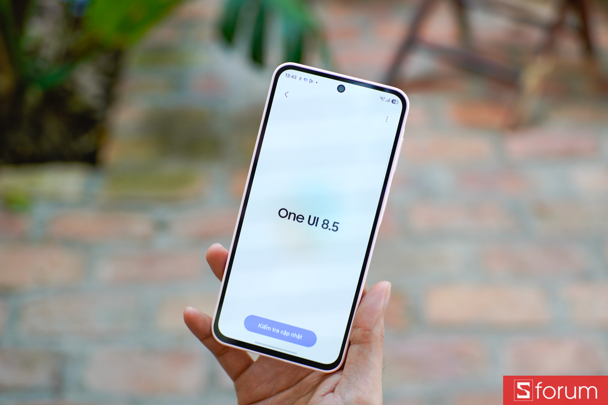 Màn hình khởi động One UI 8.5 trên Samsung Galaxy A27 5G