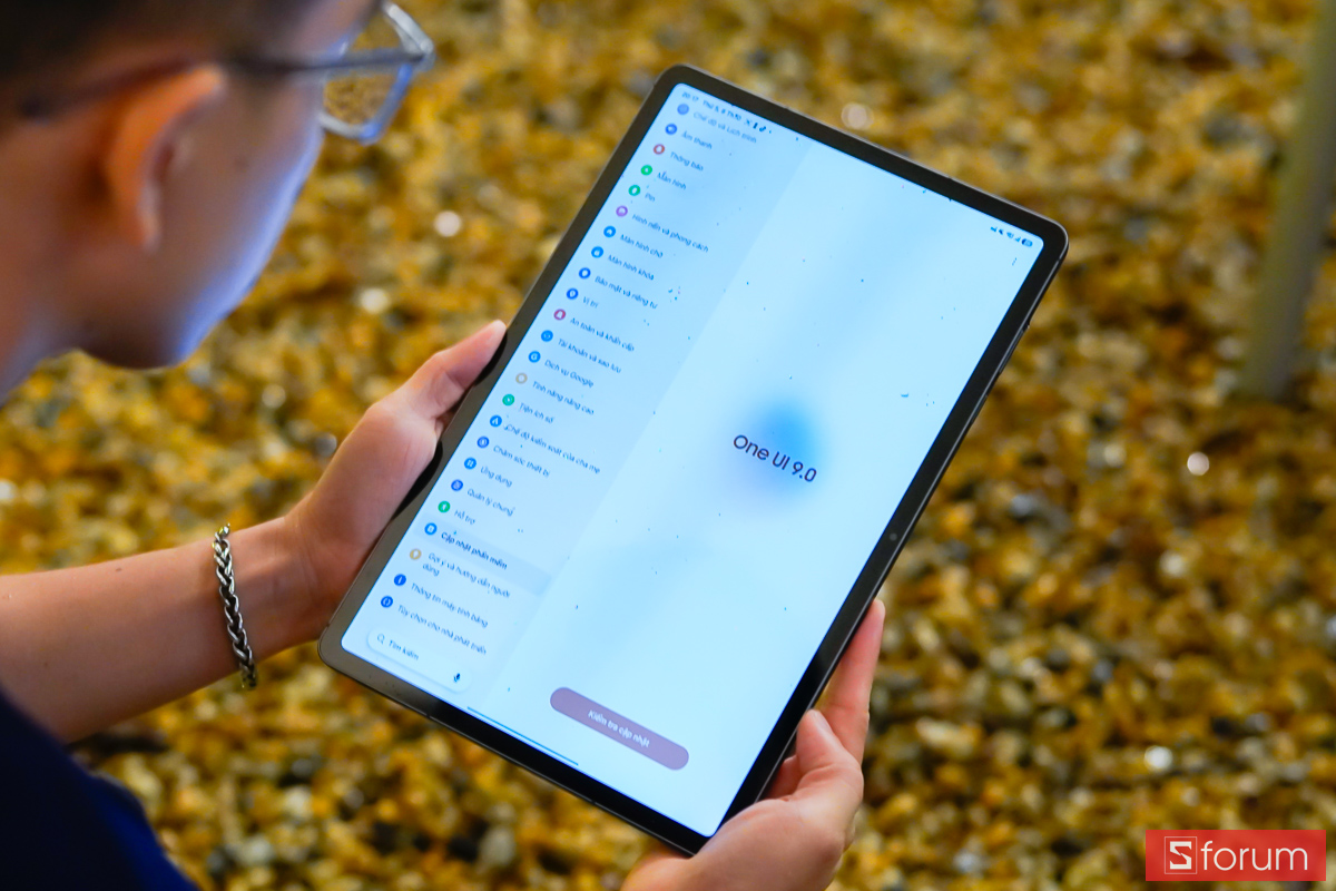 Giao diện One UI 9 trên màn hình dọc Galaxy Tab S12 Plus 5G