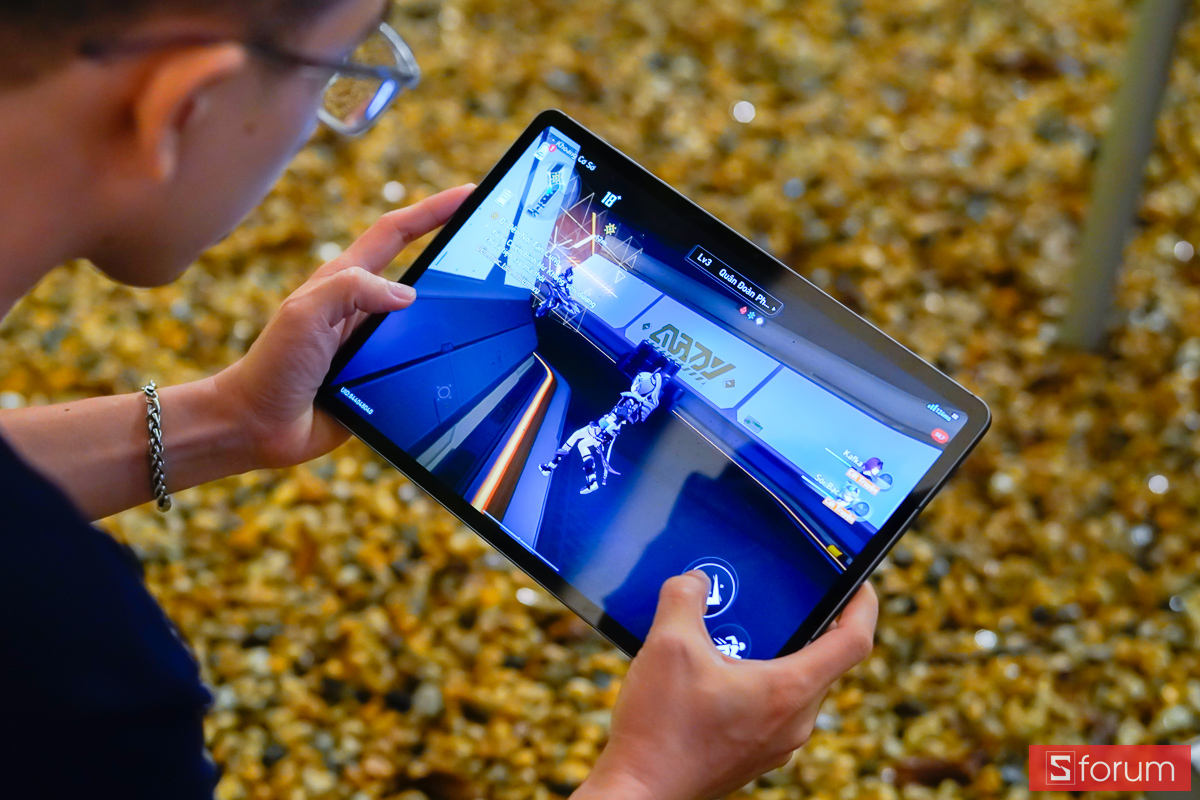Trải nghiệm chơi Honkai Star Rail trên Galaxy Tab S12 Plus 5G