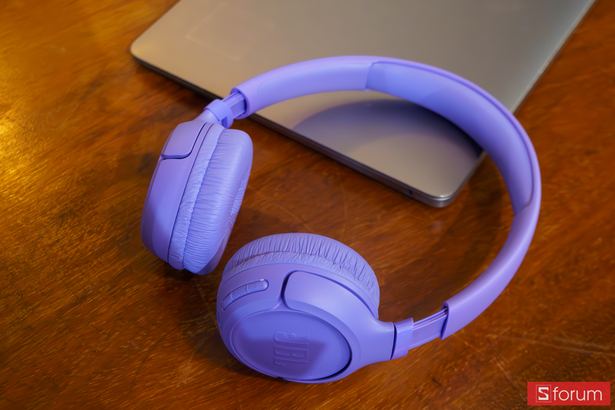 Trên tay tai nghe JBL Tune 530BT