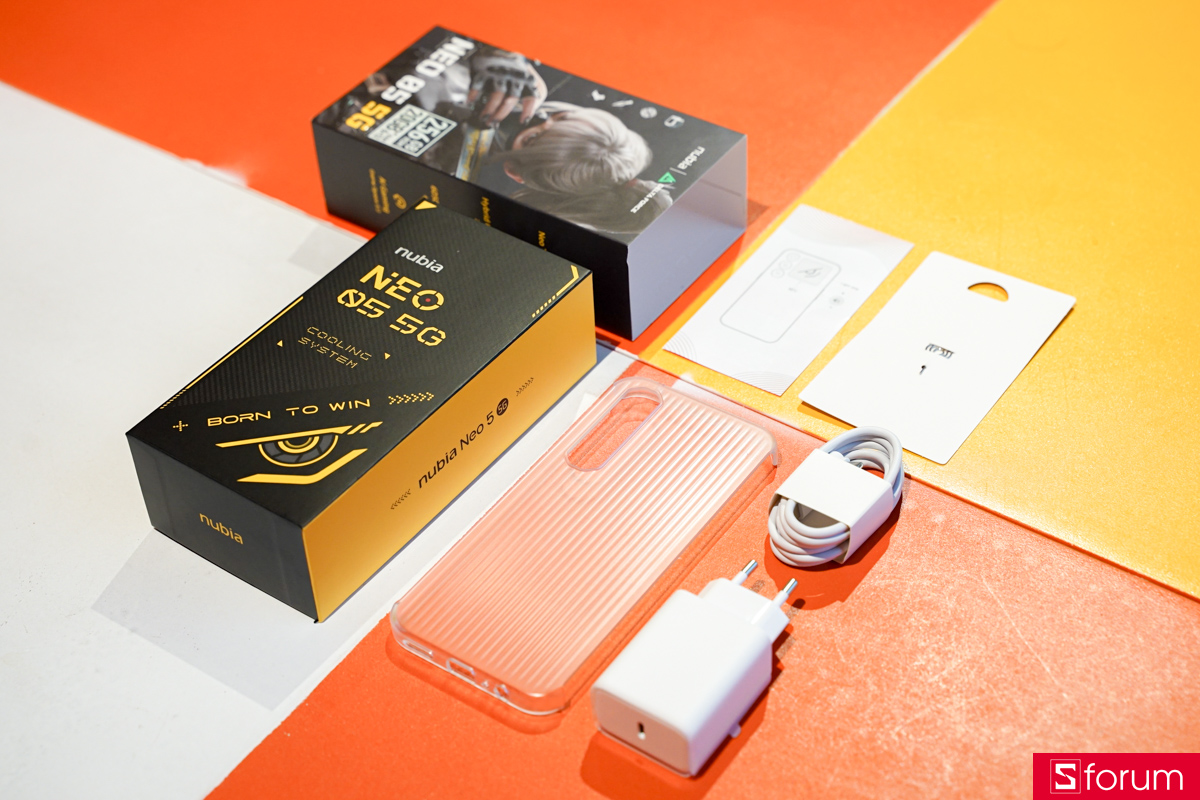 Hộp và đầy đủ phụ kiện của Nubia Neo Q5 5G