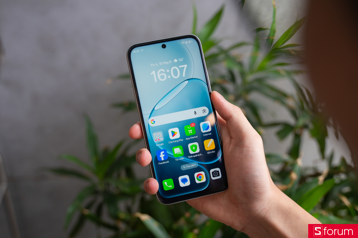 Trên tay OPPO A6t Pro màn hình đục lỗ mượt mà
