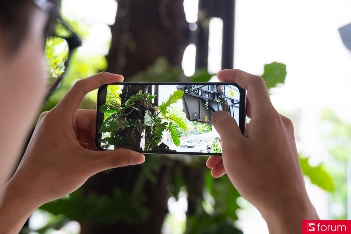 Trên tay OPPO A6t Pro chụp ảnh phong cảnh ngoài trời