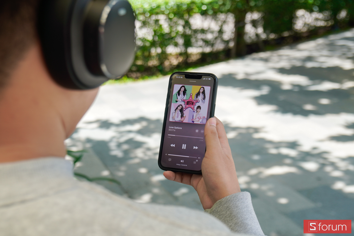 Test dải bass Philips TAH5519 với bài Love Options của BESTie