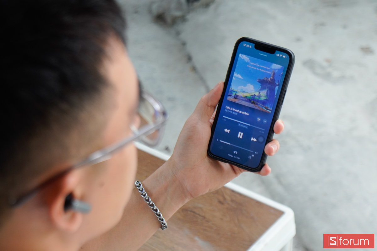 Tai nghe Philips TAT2120 giao diện ứng dụng phát bài hát Life Is Inexhaustible