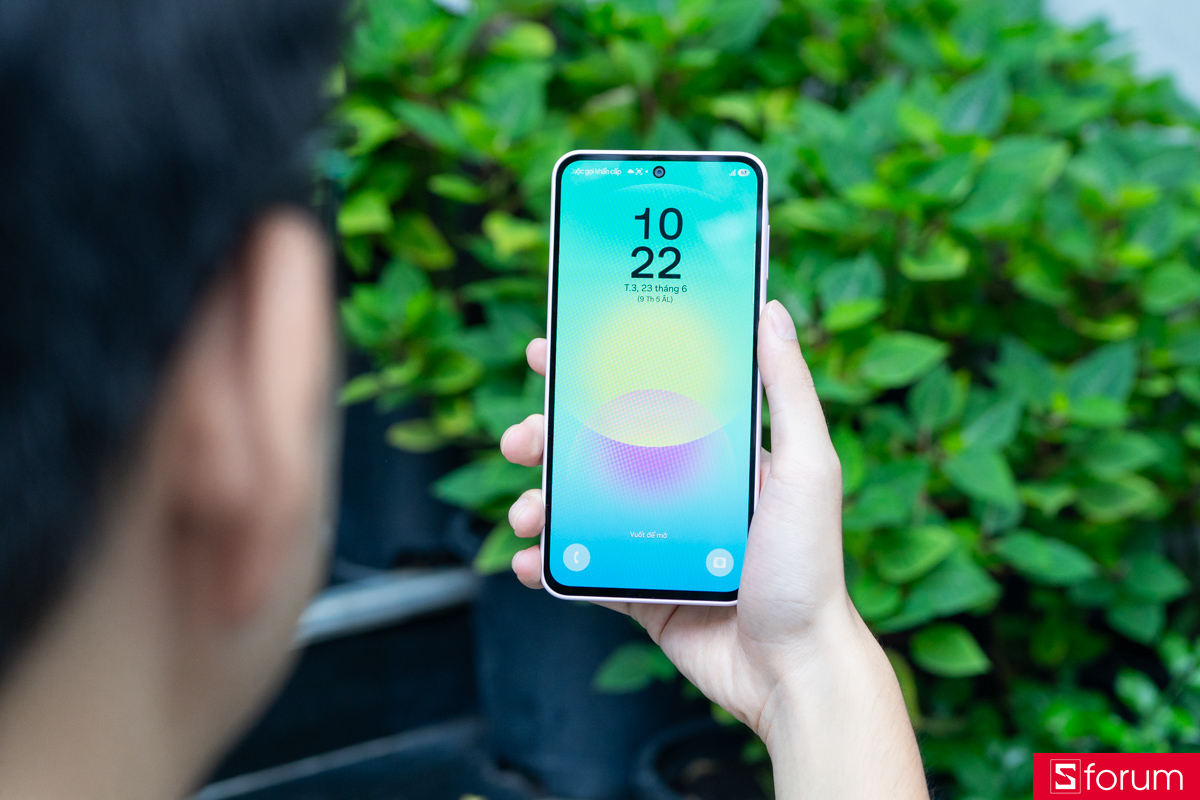 Hiển thị màn hình trên tay Samsung Galaxy A27 5G