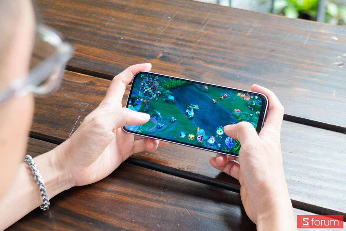Trải nghiệm chơi Liên Quân Mobile trên Xiaomi Redmi 17