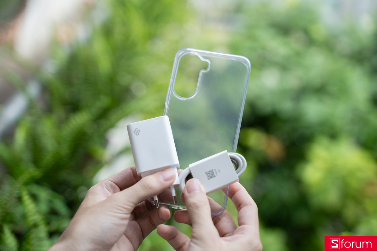 Các phụ kiện đi kèm trong hộp Xiaomi Redmi A7 Pro