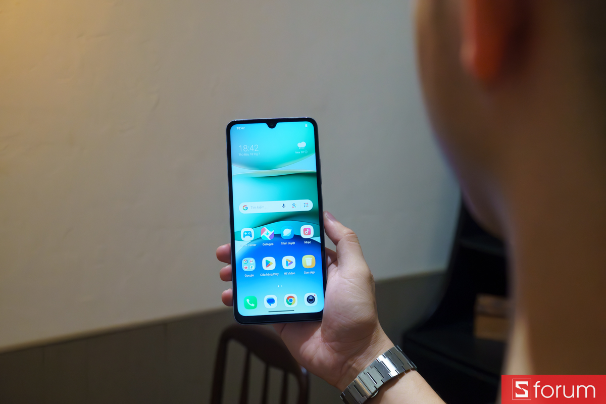 Màn hình giọt nước kích thước lớn 6.88 inch trên Xiaomi Redmi A7