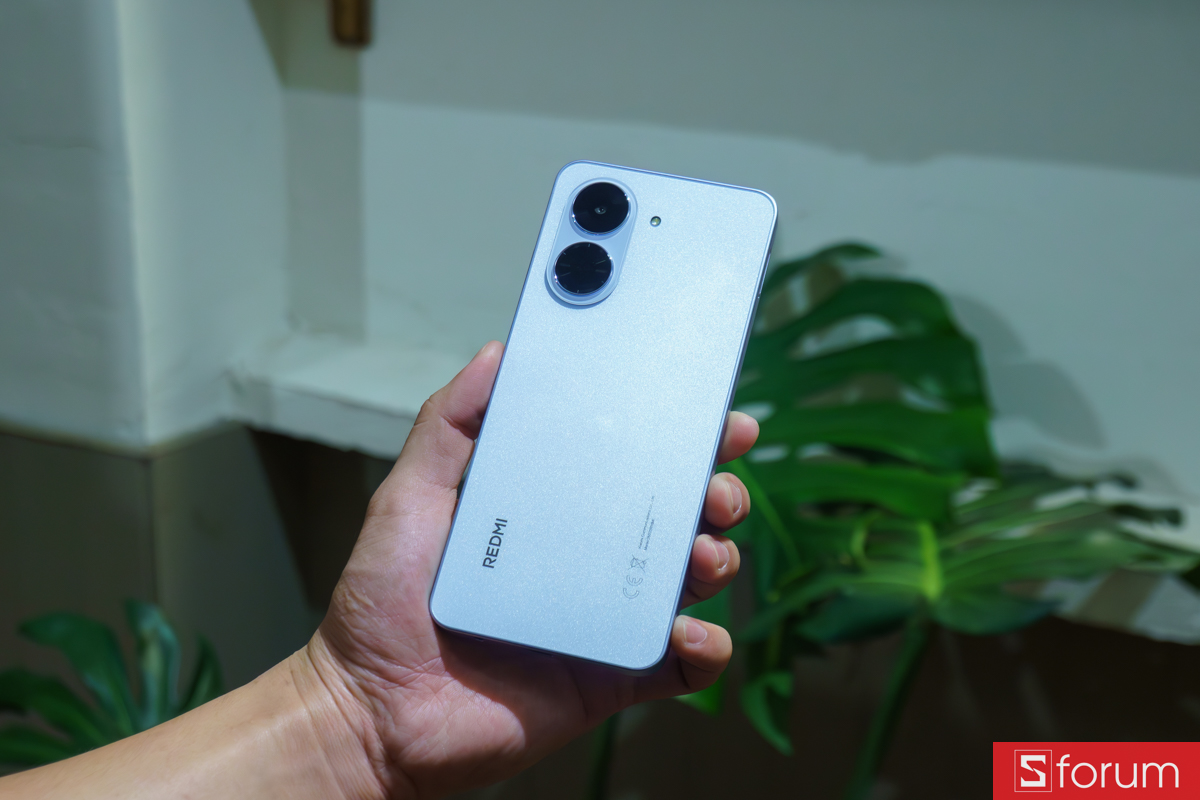Thiết kế mặt lưng Xiaomi Redmi A7 với cụm camera sau gọn gàng