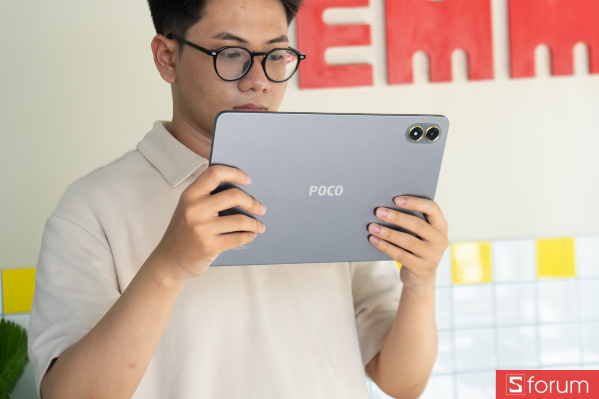 Trải nghiệm cầm nắm thực tế máy tính bảng Xiaomi POCO Pad M1 trên tay