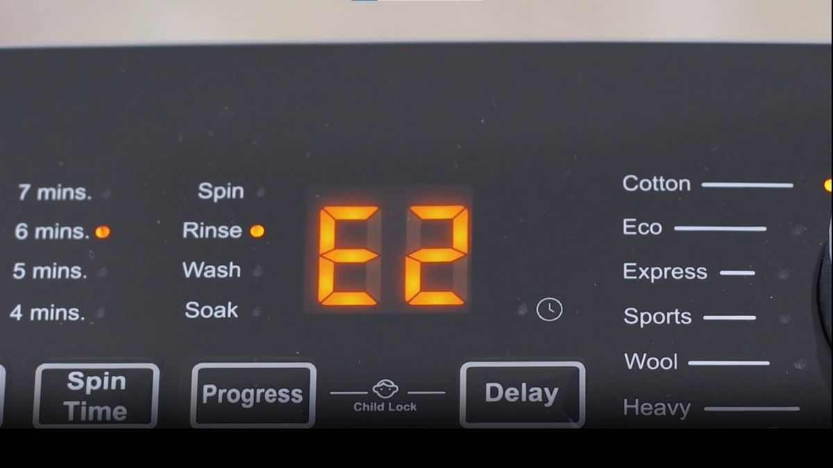 Lỗi E2 máy giặt Aqua khiến nhiều người lo lắng