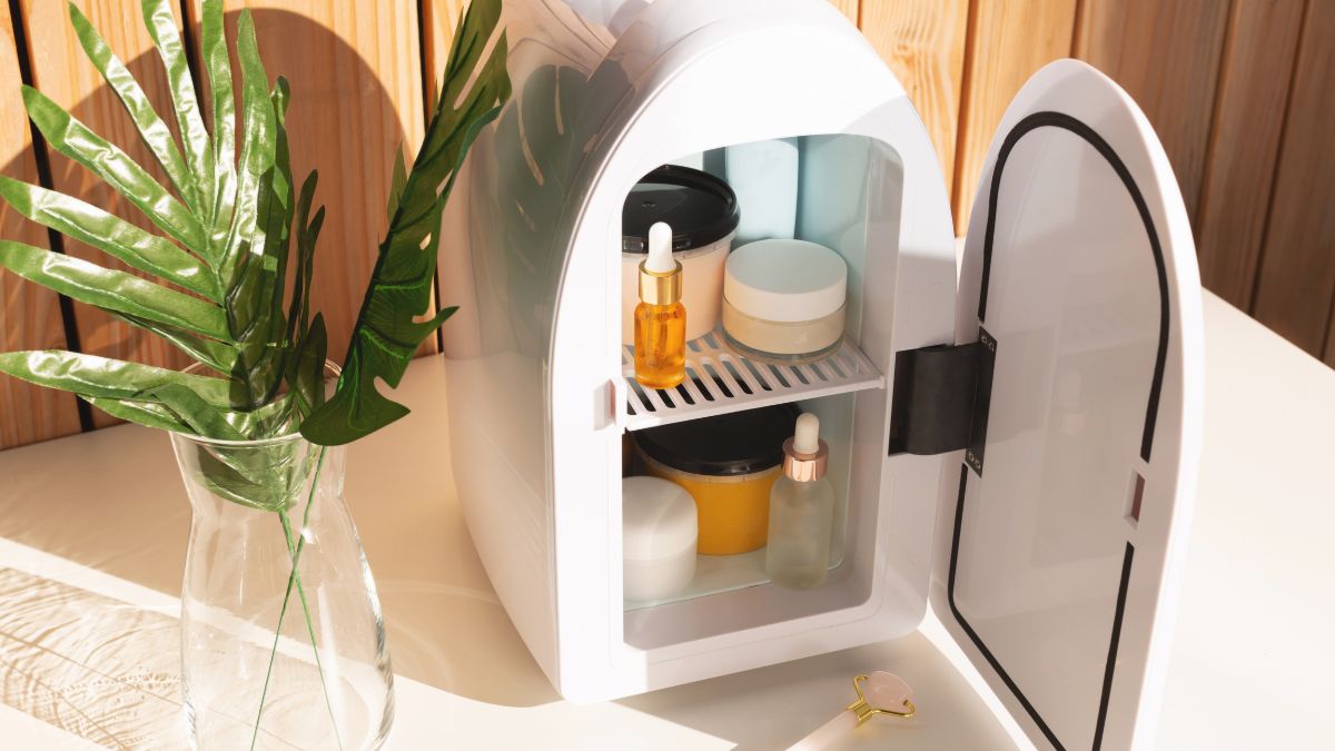 mỹ phẩm để tủ lạnh lấy ra được không và ưu nhược điểm