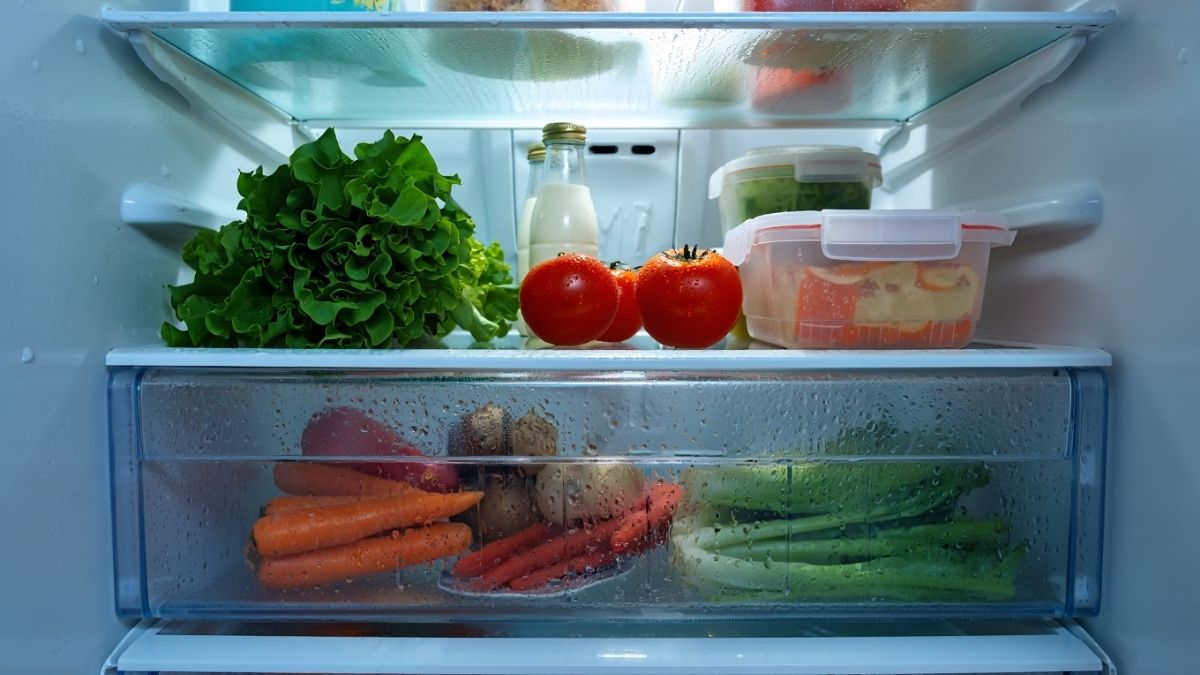 tủ lạnh bị chảy nước ngăn mát do thực phẩm không ráo nước