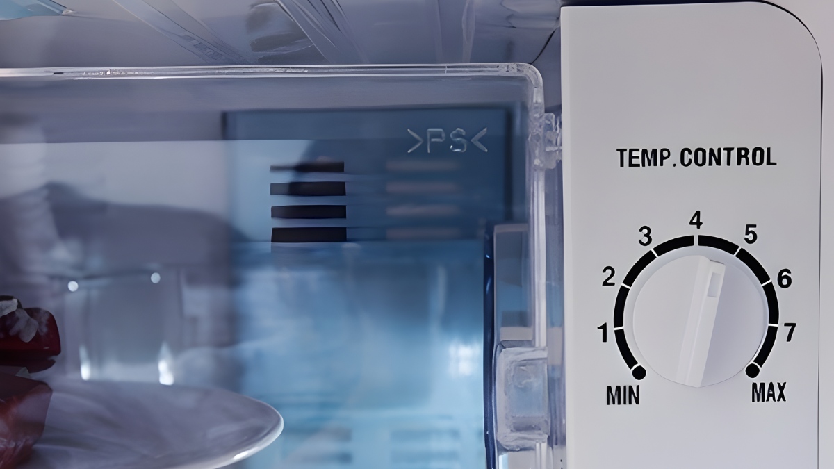 Tủ lạnh bị đổ mồ hôi ngăn đá do nhiệt độ chưa phù hợp