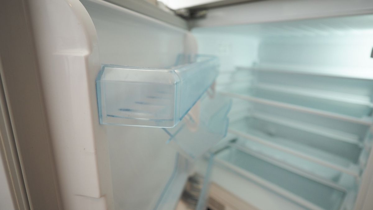 Tủ lạnh Samsung bị chảy nước ngăn đá do không đóng cửa ngăn đá