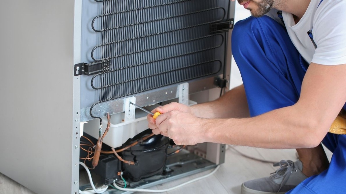 tủ lạnh samsung inverter báo lỗi nháy đèn do gaf rò rỉ