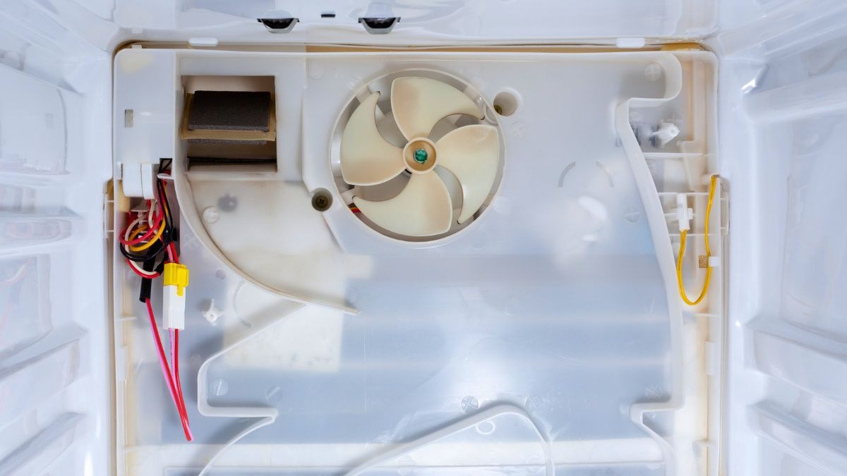 tủ lạnh Toshiba kêu to do quạt gió không hoạt động