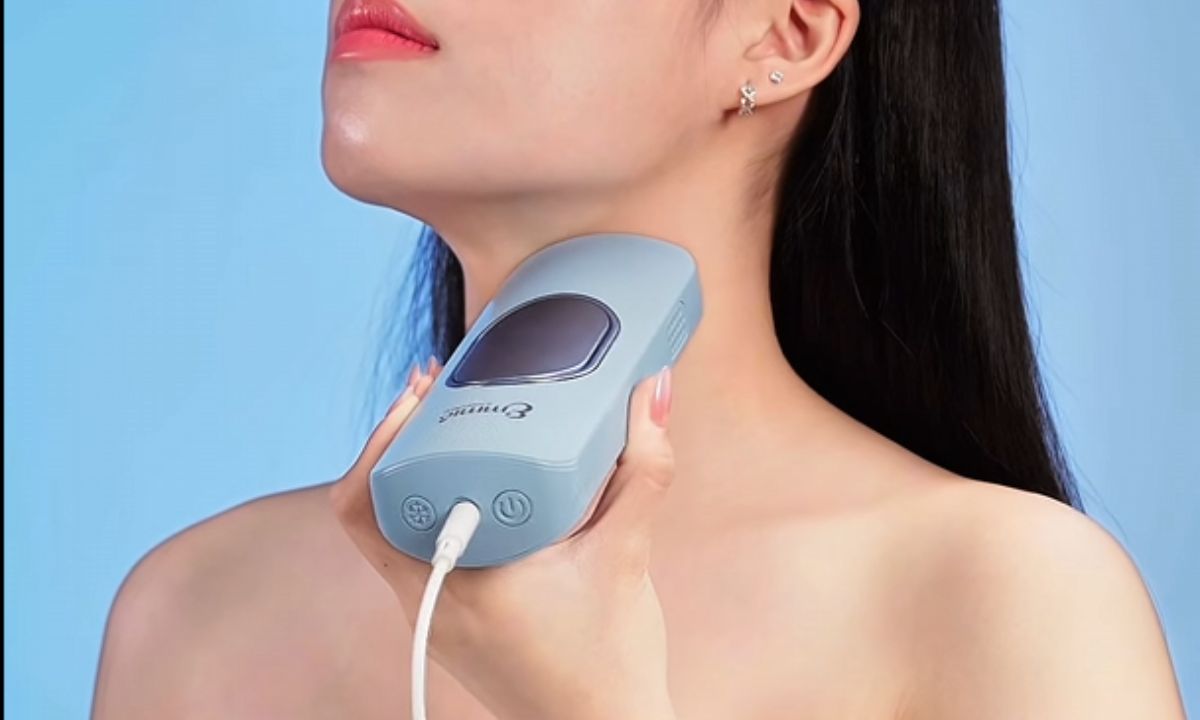 Trải nghiệm máy triệt lông lạnh Emmié IPL Therapy Device For Hair Removal EM448+ Pro