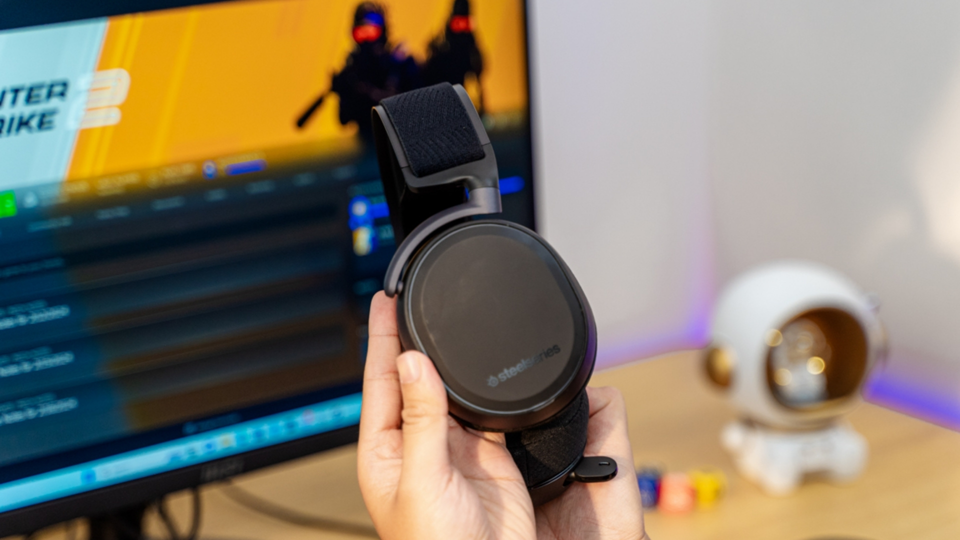 Quà 8/3 cho nàng mê game: Chọn tai nghe gaming nào “đúng gu” vừa đẹp vừa hay?