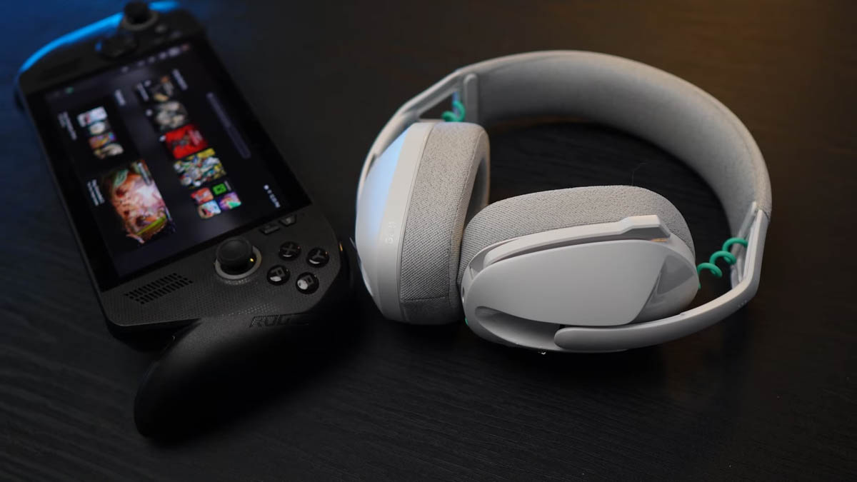 Sự gọn nhẹ của Logitech G321