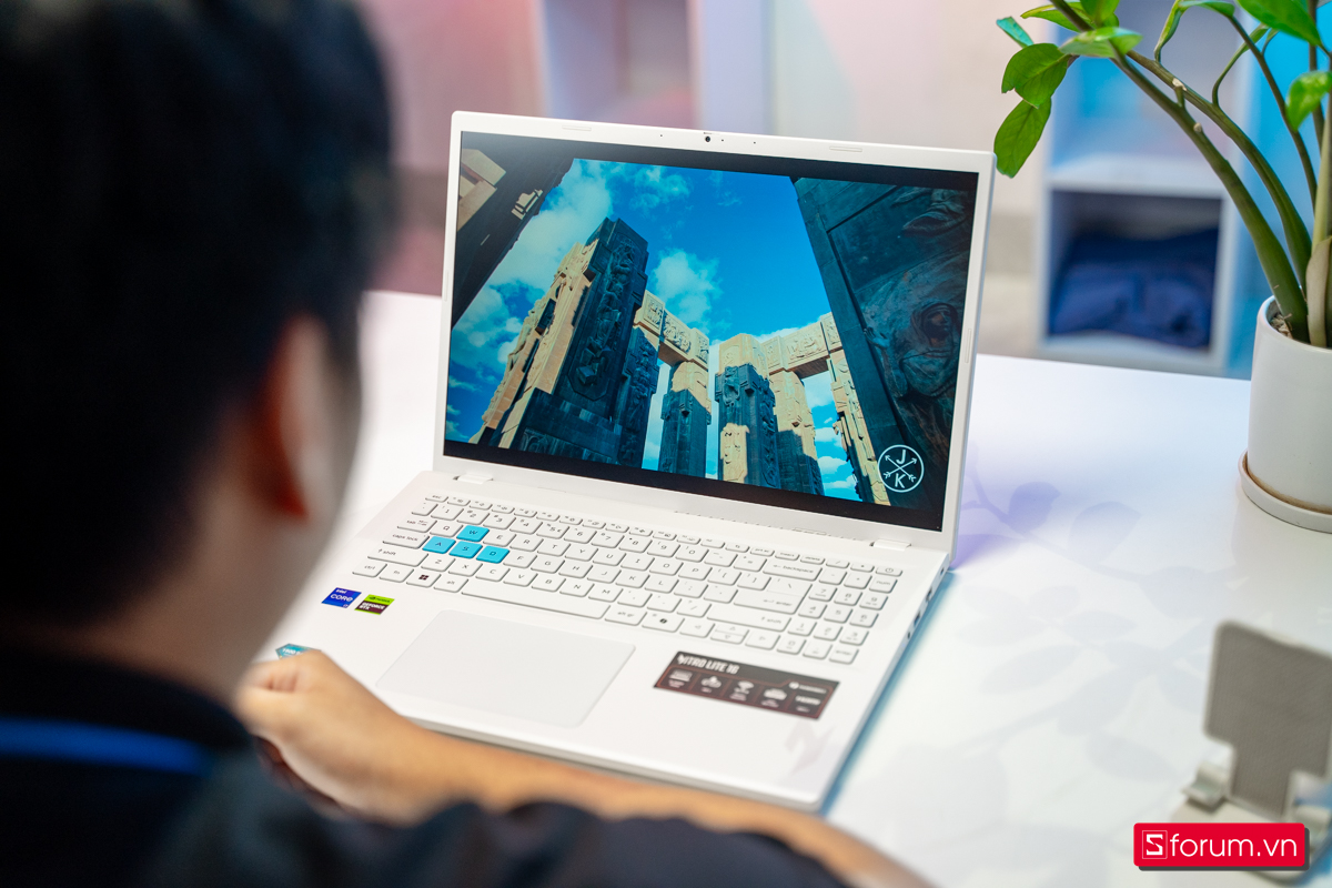 Màn hình của Acer Gaming Nitro Lite 16