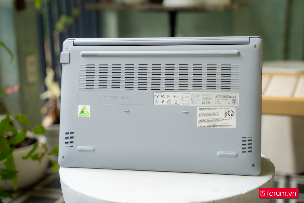 Đánh giá ASUS ExpertBook P1