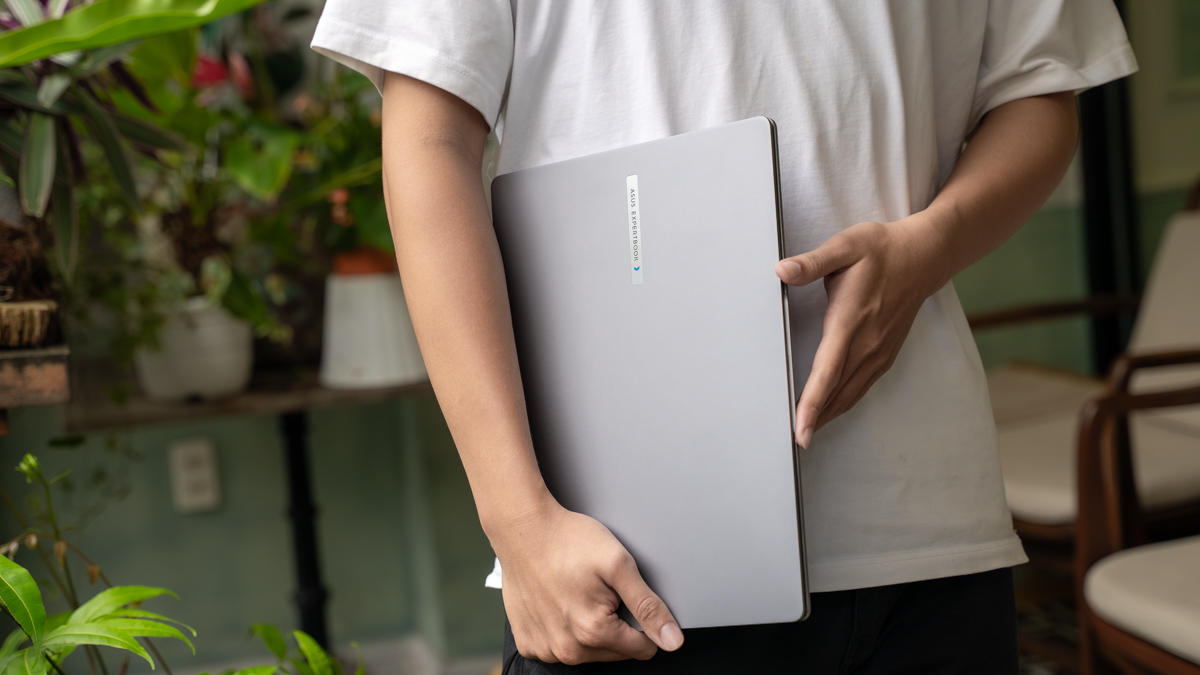 Đánh giá ASUS ExpertBook P3:Laptop doanh nghiệp mỏng nhẹ, bền và hiệu năng i5-13420H “không hề yếu”