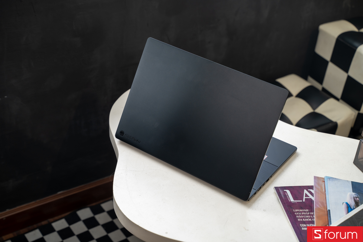 Ngoại hình ASUS ProArt P16 sau 2 năm