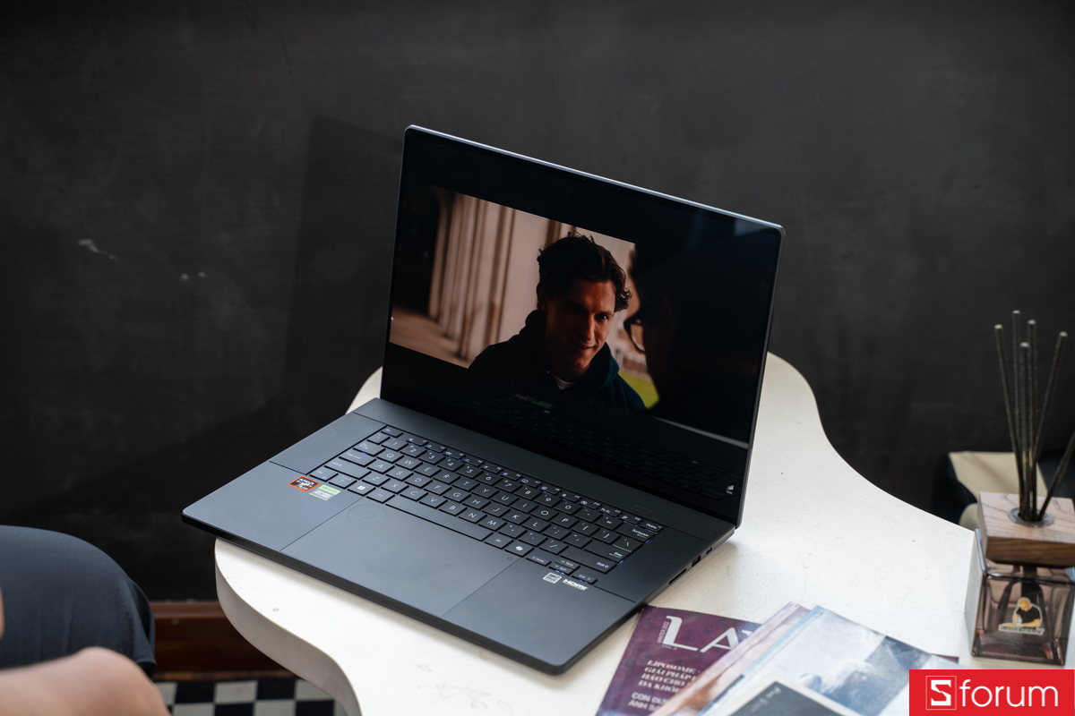 Độ sáng trên ASUS ProArt P16