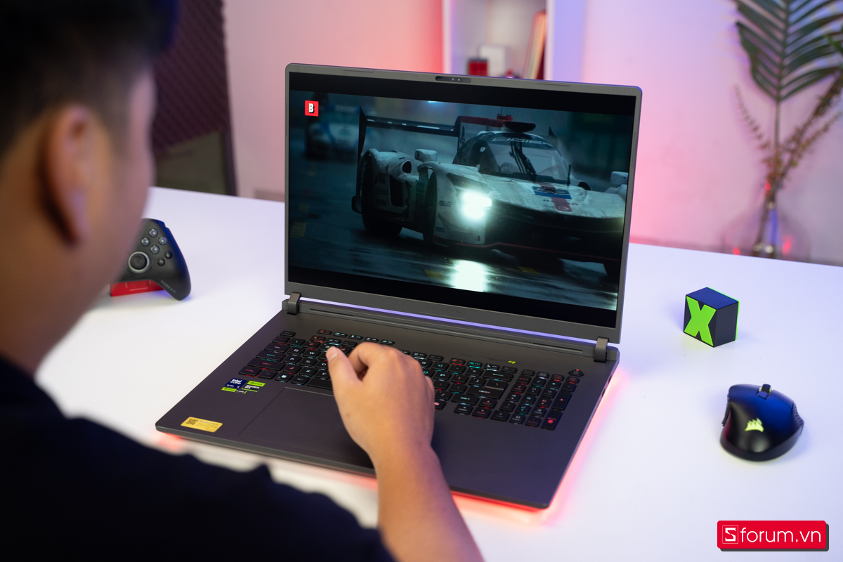 Màn hình ASUS ROG Strix G815