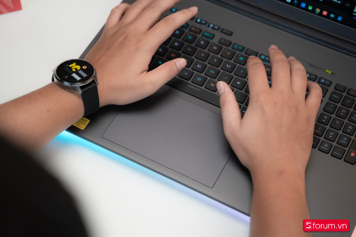 Touchpad ASUS ROG Strix G815
