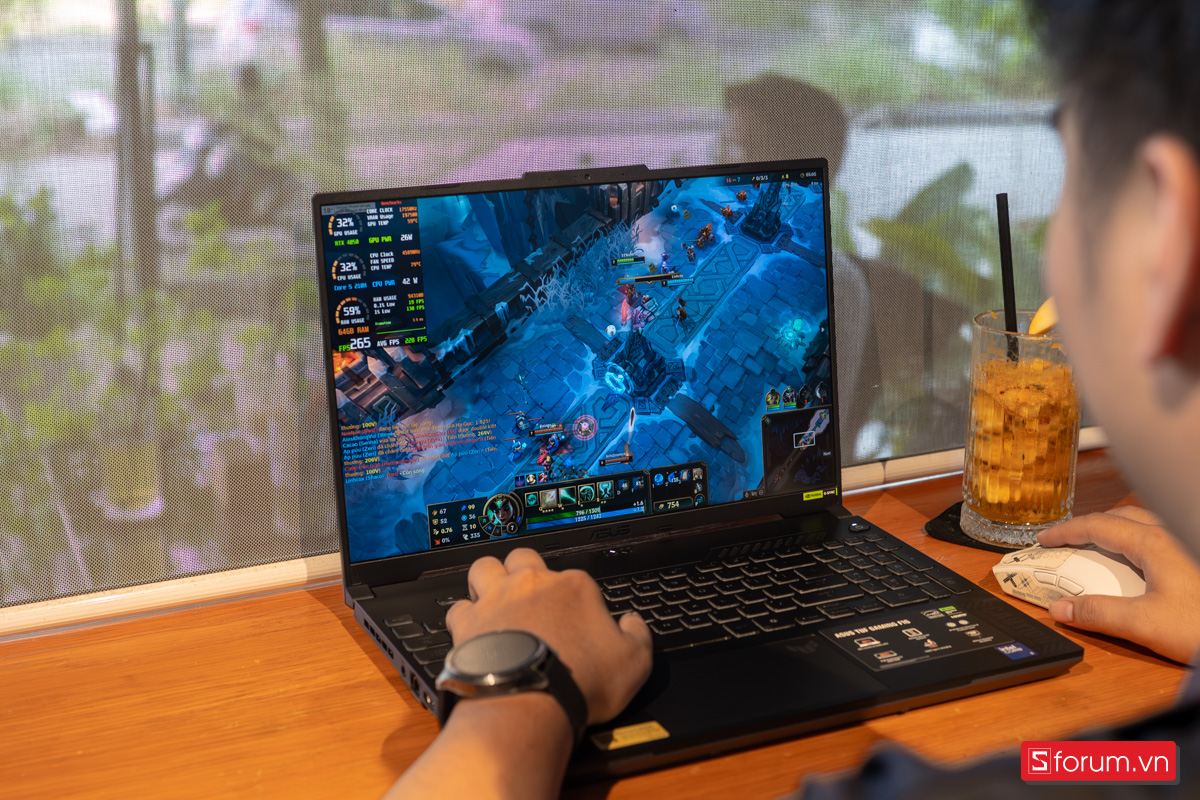 Màn hình ASUS TUF Gaming F16