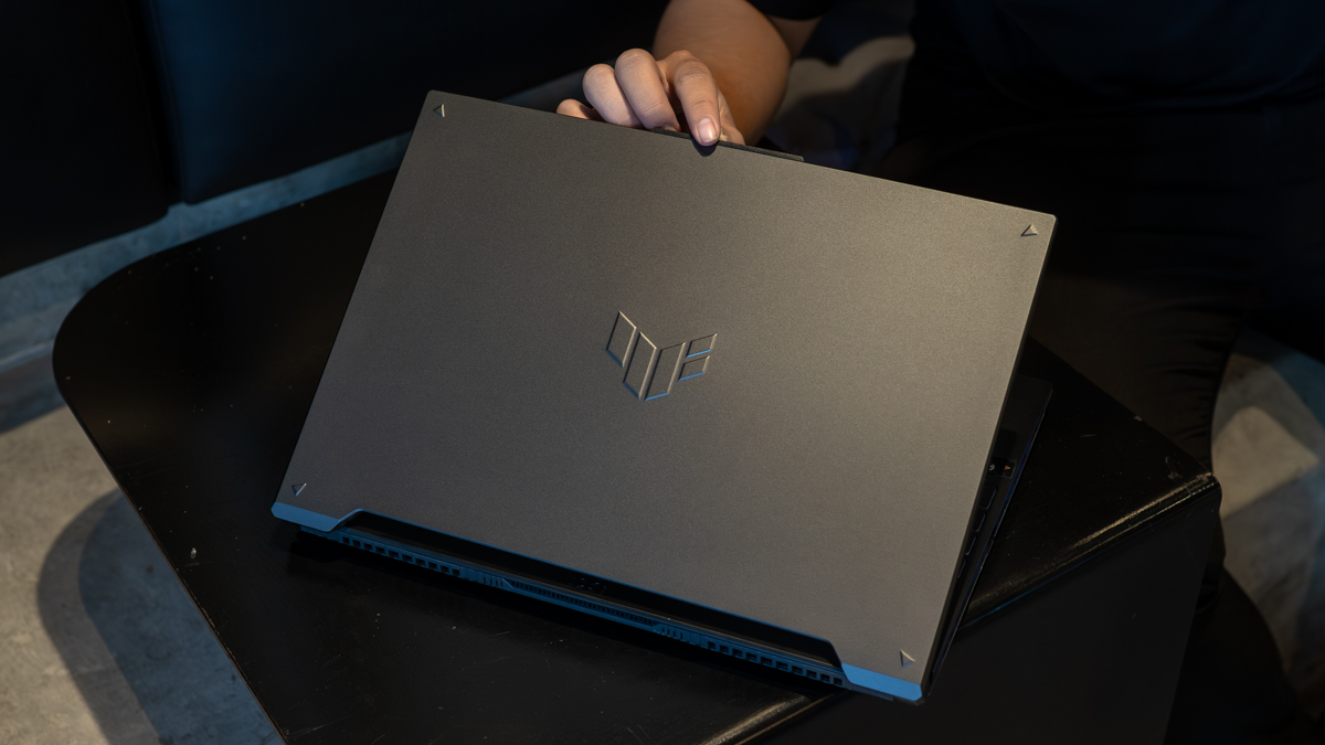 Đánh giá ASUS TUF Gaming F16: Laptop gaming phá vỡ giới hạn của RTX 4050!