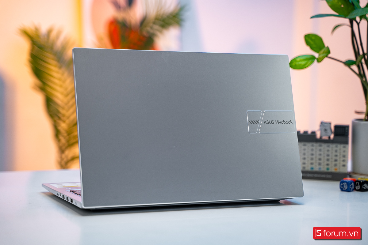 Mặt lưng ASUS Vivobook 15