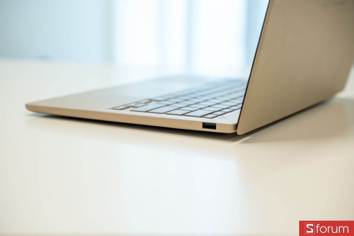 Ngoại hình SUS ZenBook A14 UX3407NA