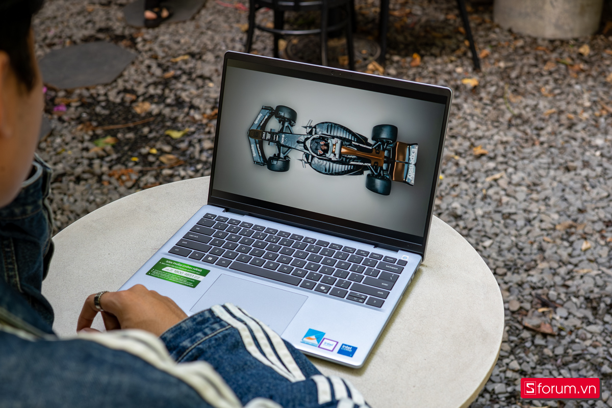 Màn hình Dell Inspiron 14 5440