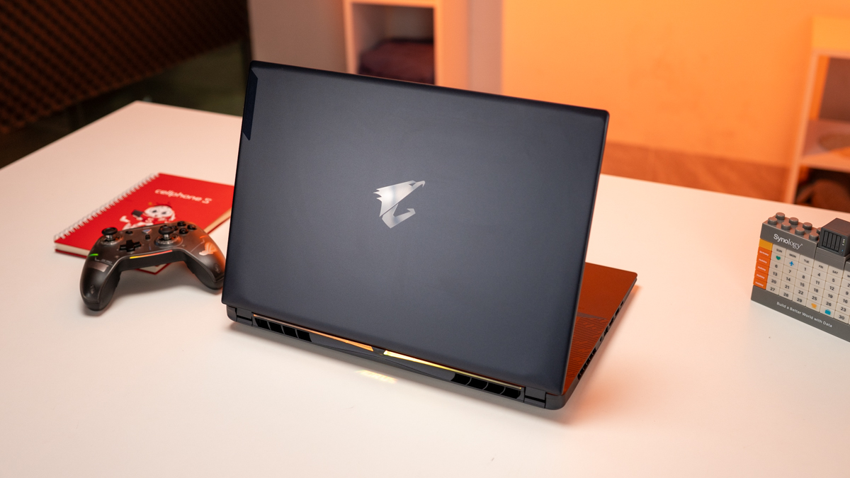 Khi AORUS tưởng chừng đã ngủ quên, RTX 4070 lại đánh thức sức mạnh huyền thoại!