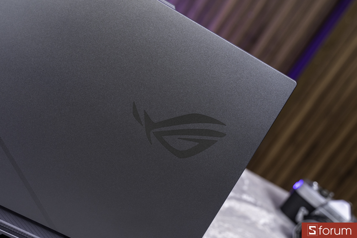 Ngoại hình ASUS ROG Strix G16 G614PM