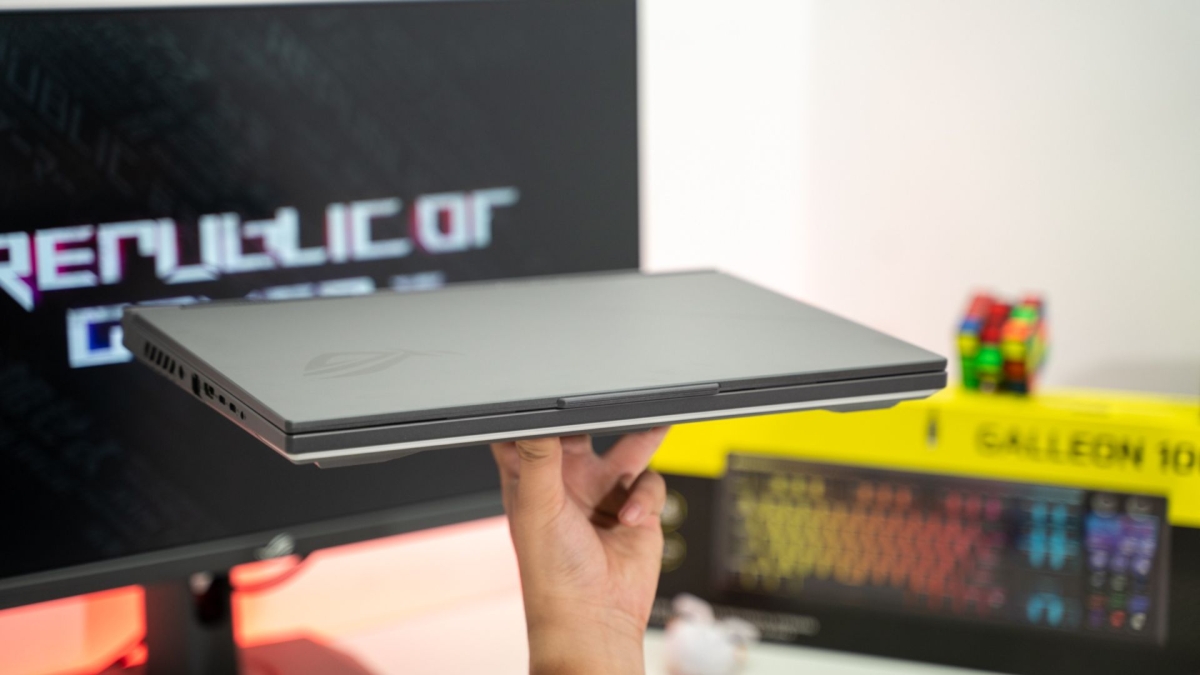 Đánh giá hiệu năng ASUS ROG Strix G16: Khi RTX 5070 và Ryzen 9 "bung xõa" hết nấc, gánh mượt mọi game 2K Đánh giá hiệu năng ASUS ROG Strix G16: Khi RTX 5070 và Ryzen 9 "bung xõa" hết nấc, gánh mượt mọi game 2K