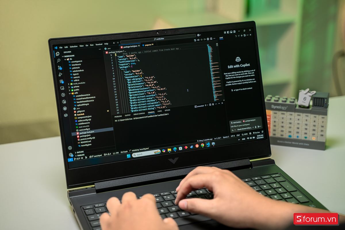 Lập trình trên HP Victus 16